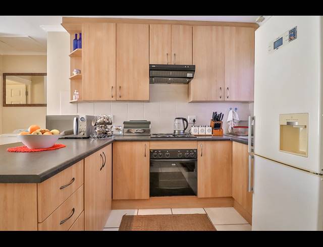 2 BEDROOM TOWNHOUSE RENTED IN WALMER HEIGHTS